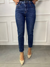 Jeans Mom Tonya
